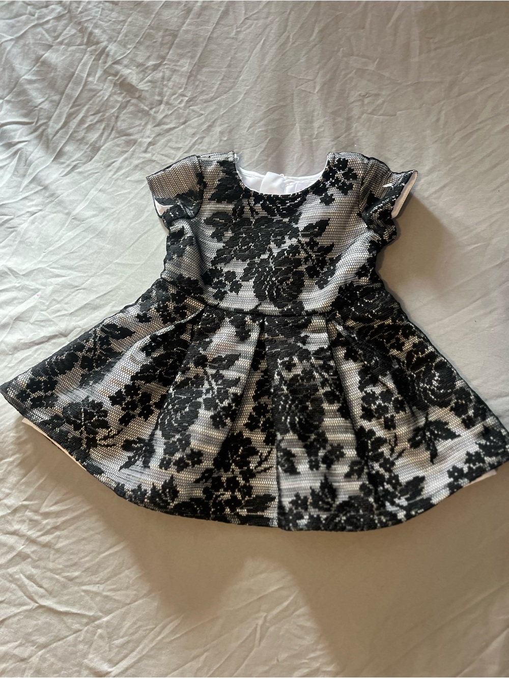 3 for $28 12-18m The Children's Place Black and White Floral Lace Formal Dres